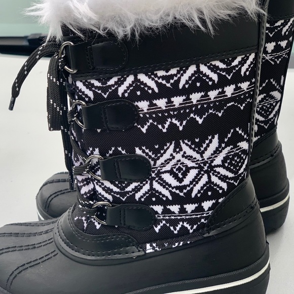 Girls' Tall Lace-Up Water Resistant Winter Boot - Picture 4 of 8
